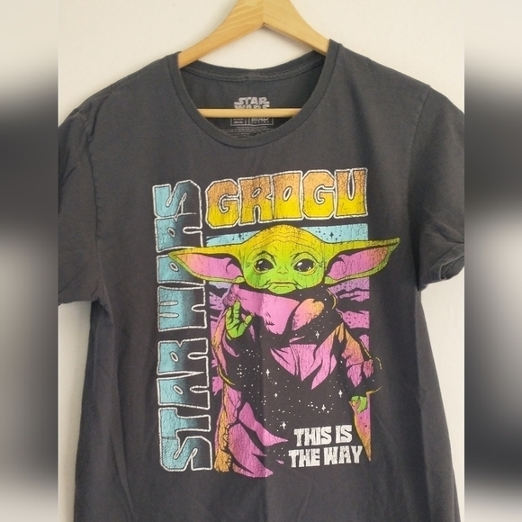 Star Wars Baby Yoda Rainbow Neon Color Retro Style T Shirt Size Medium - Picture 2 of 3